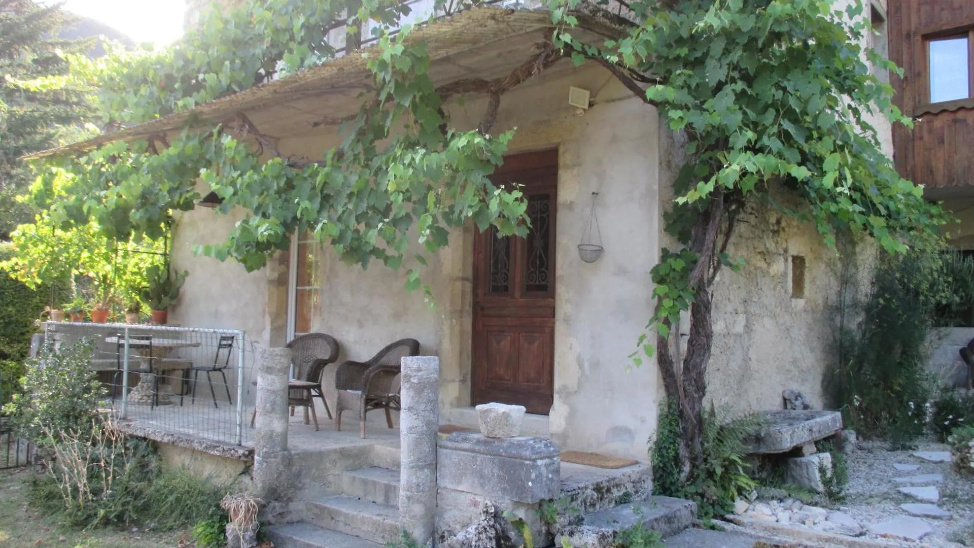 Gite L'Evidence Cerdon  Country house